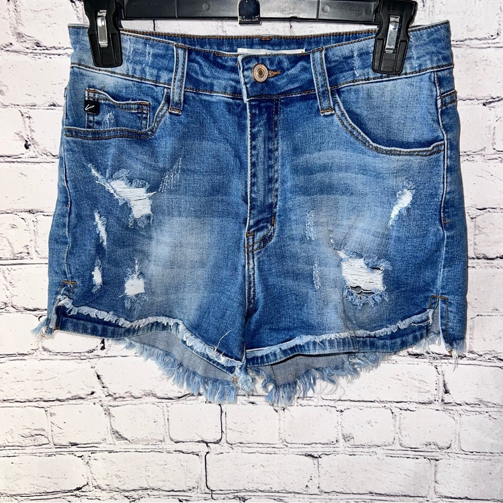 KanCan Distressed Denim Shorts Size 28